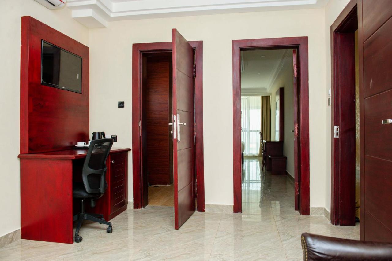 לומה El Doria Hotel מראה חיצוני תמונה