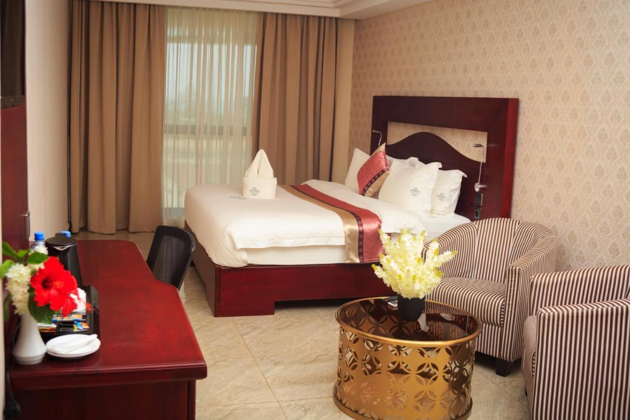 לומה El Doria Hotel מראה חיצוני תמונה